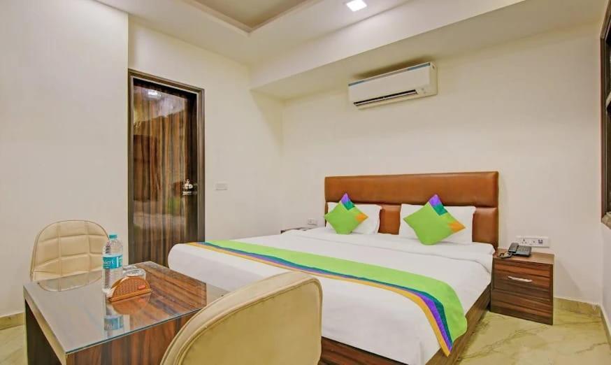 Hotel Max Nueva Delhi Exterior foto